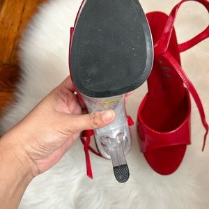 NWOT ellie platform clear heel size 9